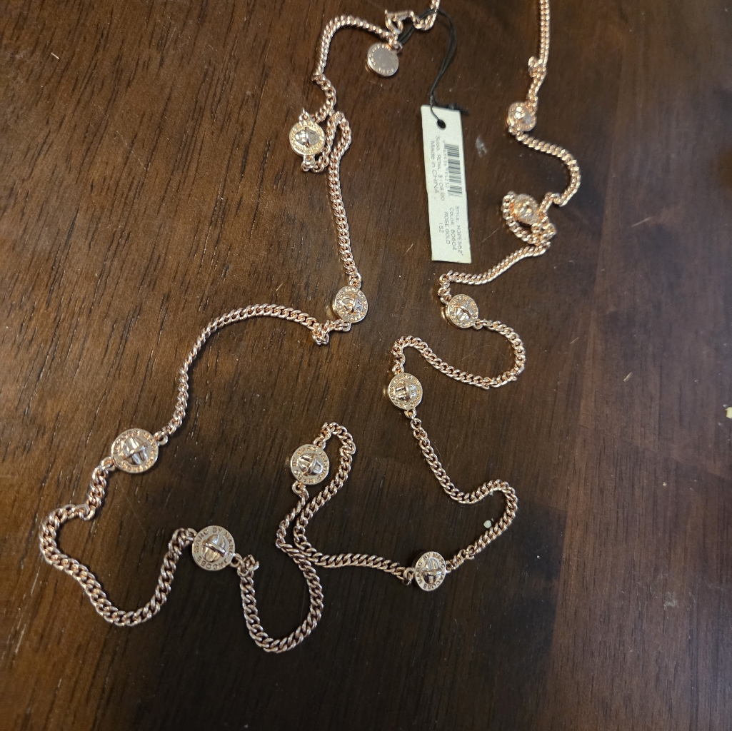 Marc Jacobs Gold Necklace With Elegant Design Nwt 69$